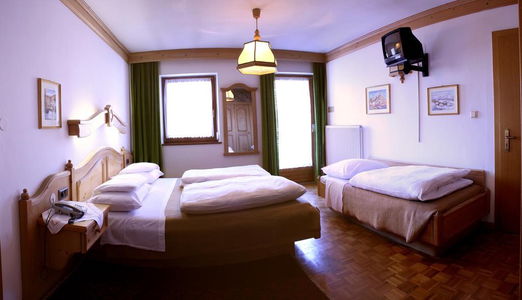 Hotel Dolomiti Madonna Ортизей Екстериор снимка